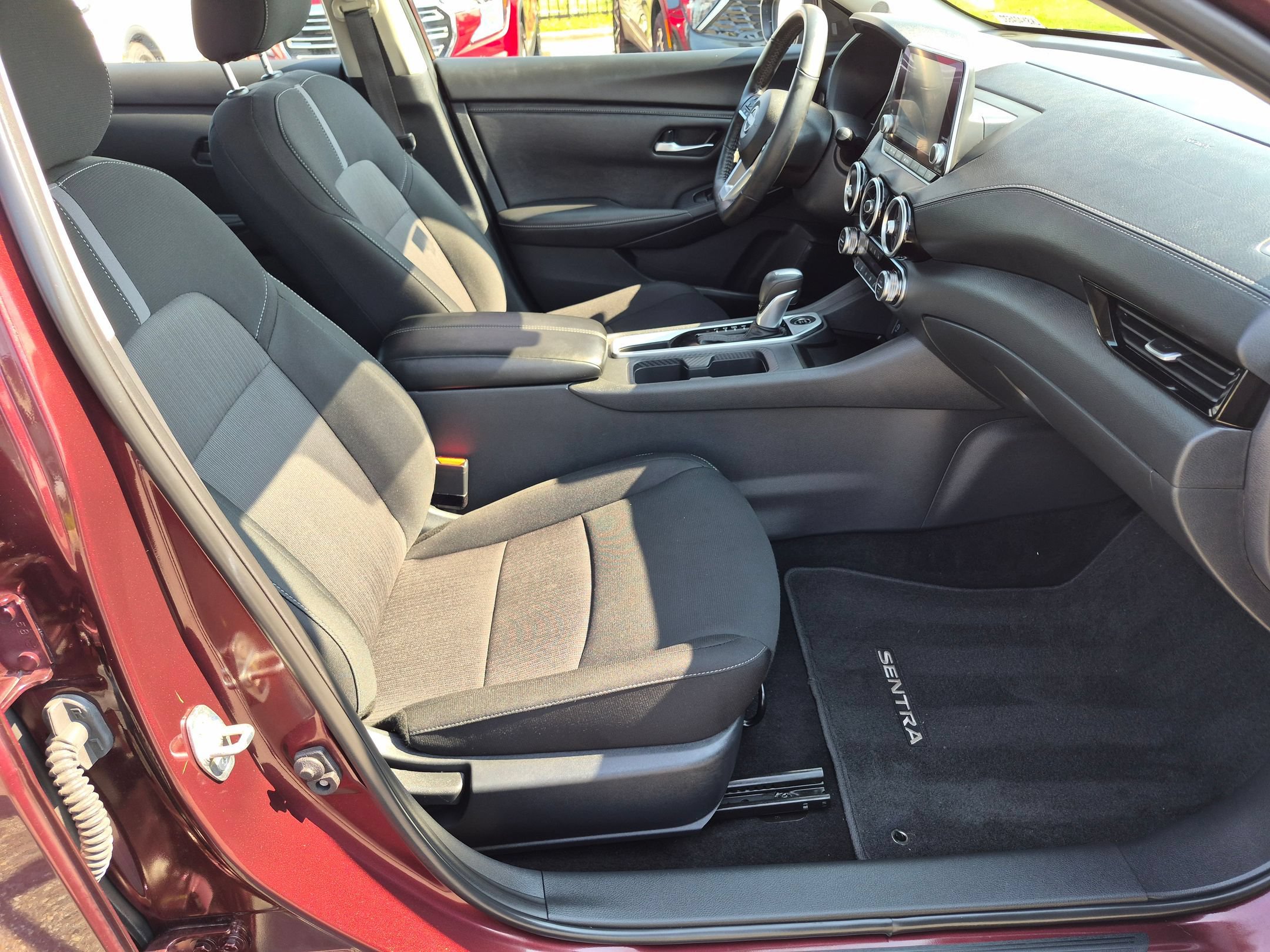 Used 2025 Nissan Sentra SV w/ All-Weather Package FWD image 35
