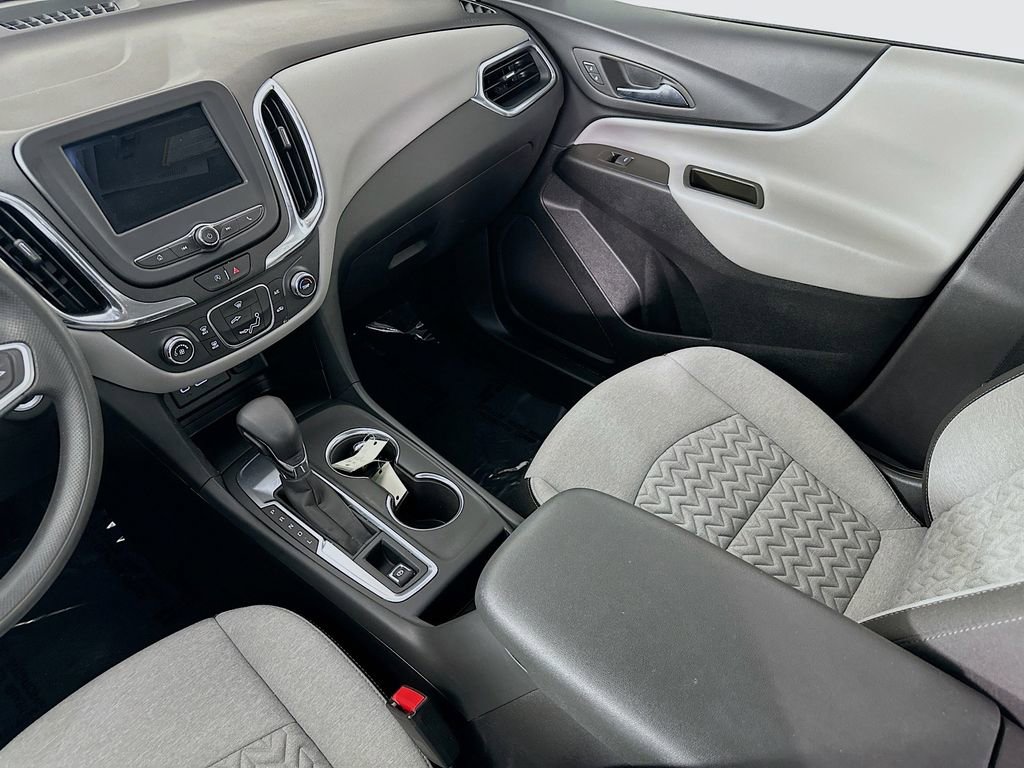 Used 2023 Chevrolet Equinox LS w/ Sport Edition image 30
