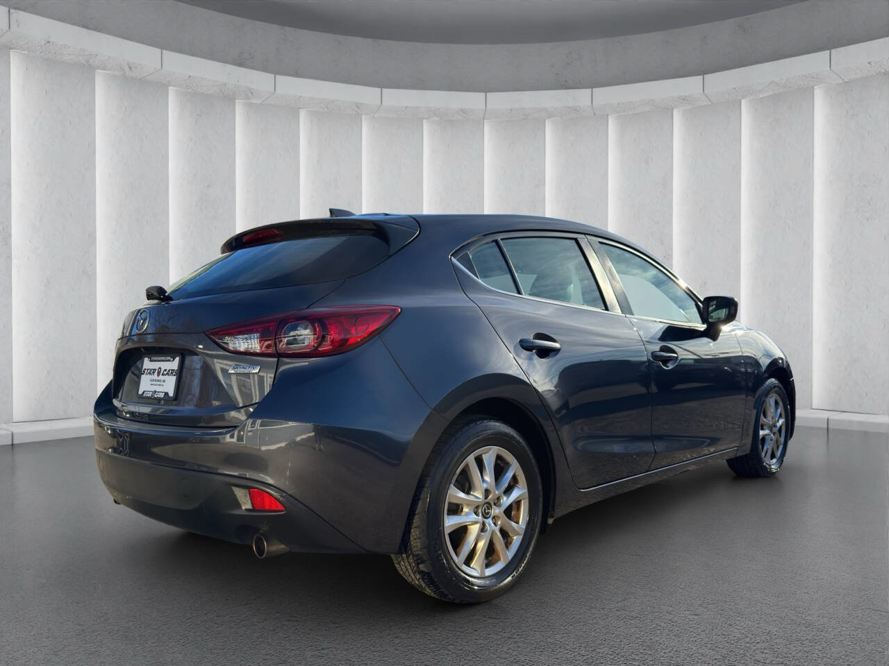 Used 2015 MAZDA MAZDA3 i Grand Touring image 5