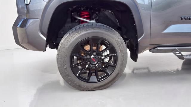 Used 2025 Toyota Tundra Limited w/ TRD Off-Road Package AWD/4WD image 10