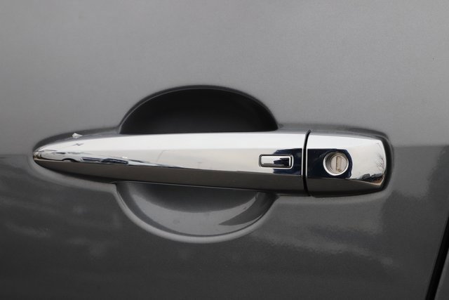 Used 2024 Nissan Altima 2.5 SV image 8