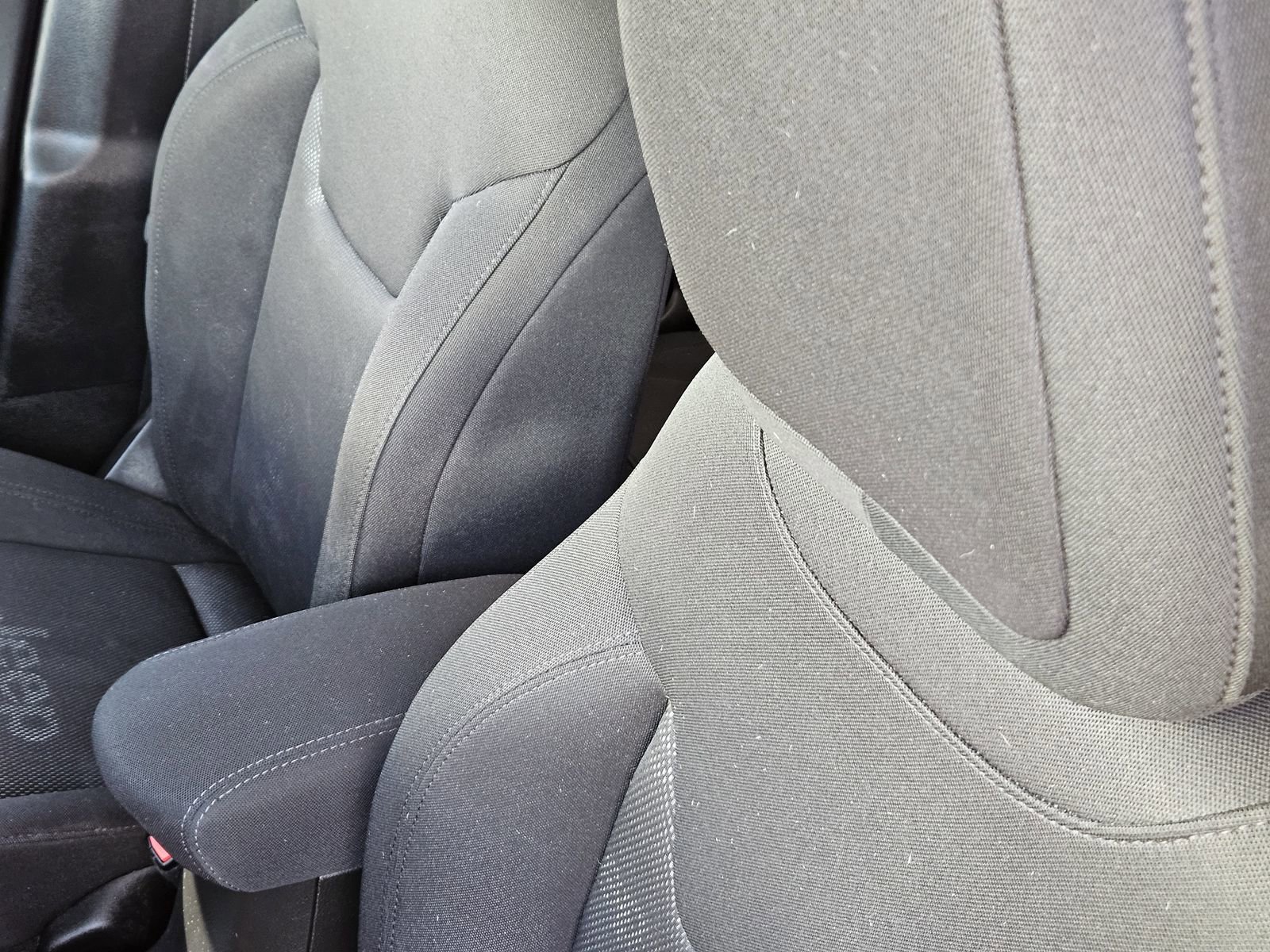 Used 2017 Jeep Renegade Latitude w/ Safety & Security Group (ALP) image 33