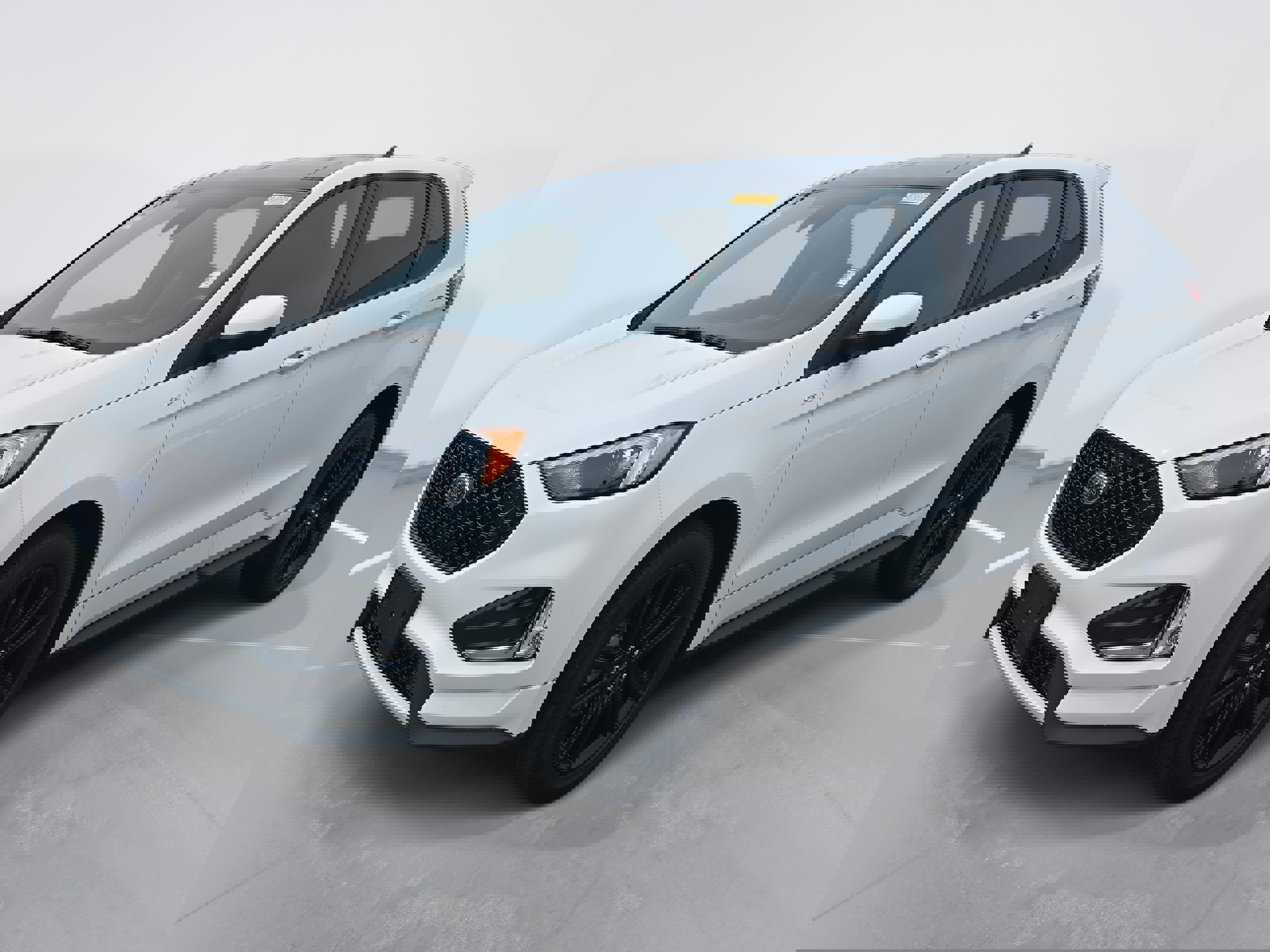 Used 2024 Ford Edge ST-Line image 1