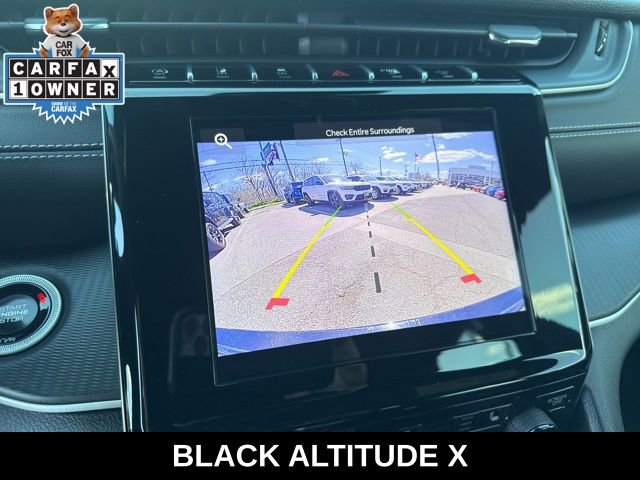 Used 2024 Jeep Grand Cherokee Altitude image 11