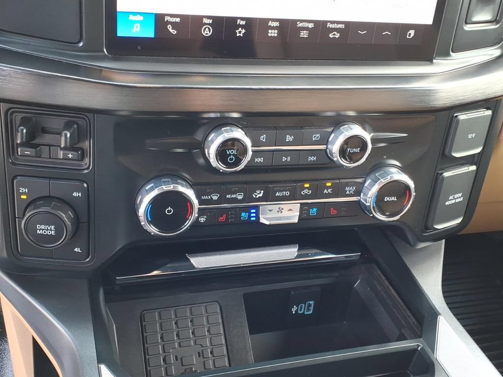 Used 2023 Ford F450 Lariat w/ FX4 Off-Road Package AWD/4WD image 19