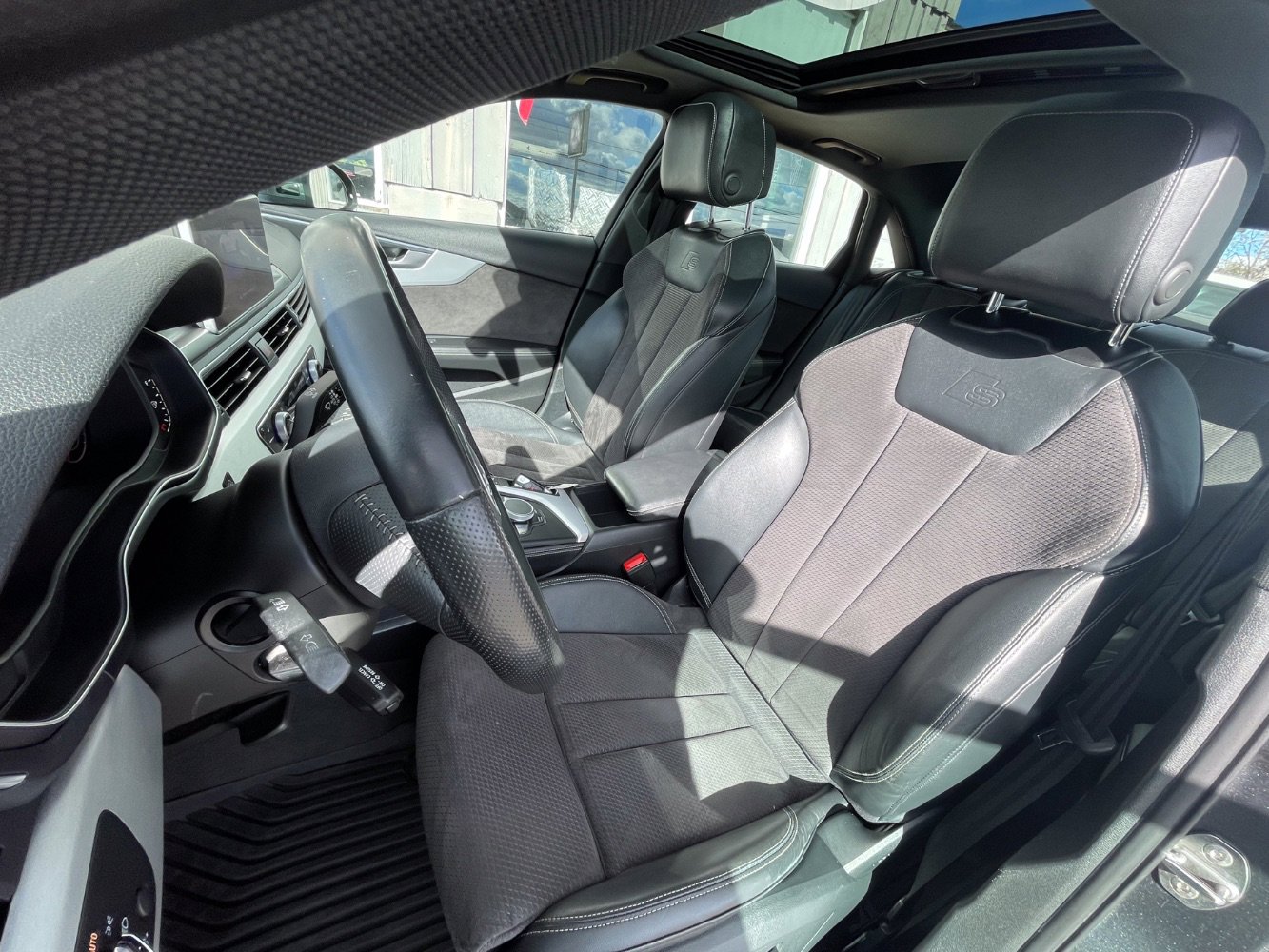 Used 2017 Audi A4 2.0T Premium Plus w/ Premium Plus Package image 23