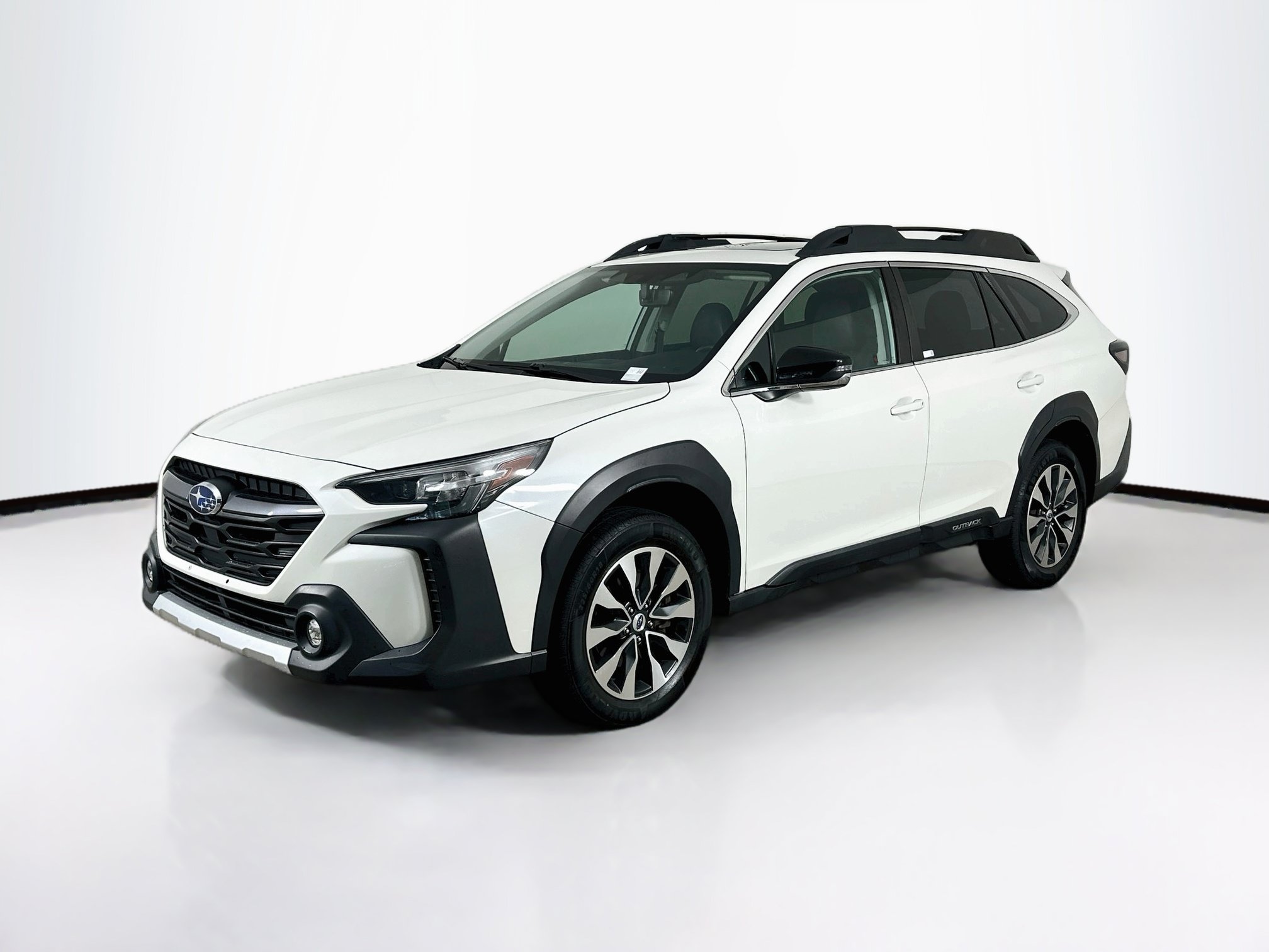 Used 2023 Subaru Outback Limited AWD/4WD image 3