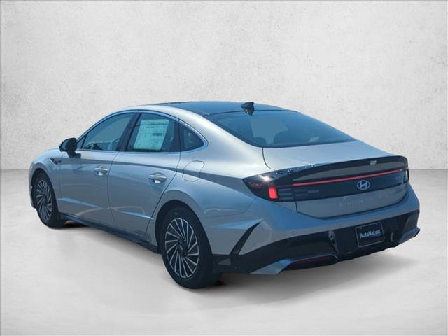 Certified 2025 Hyundai Sonata Limited FWD image 10