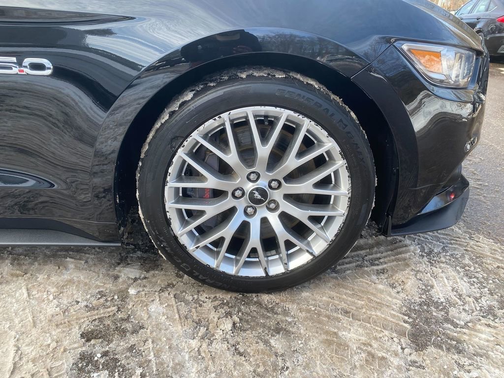 Used 2017 Ford Mustang GT Premium w/ GT Performance Package image 29