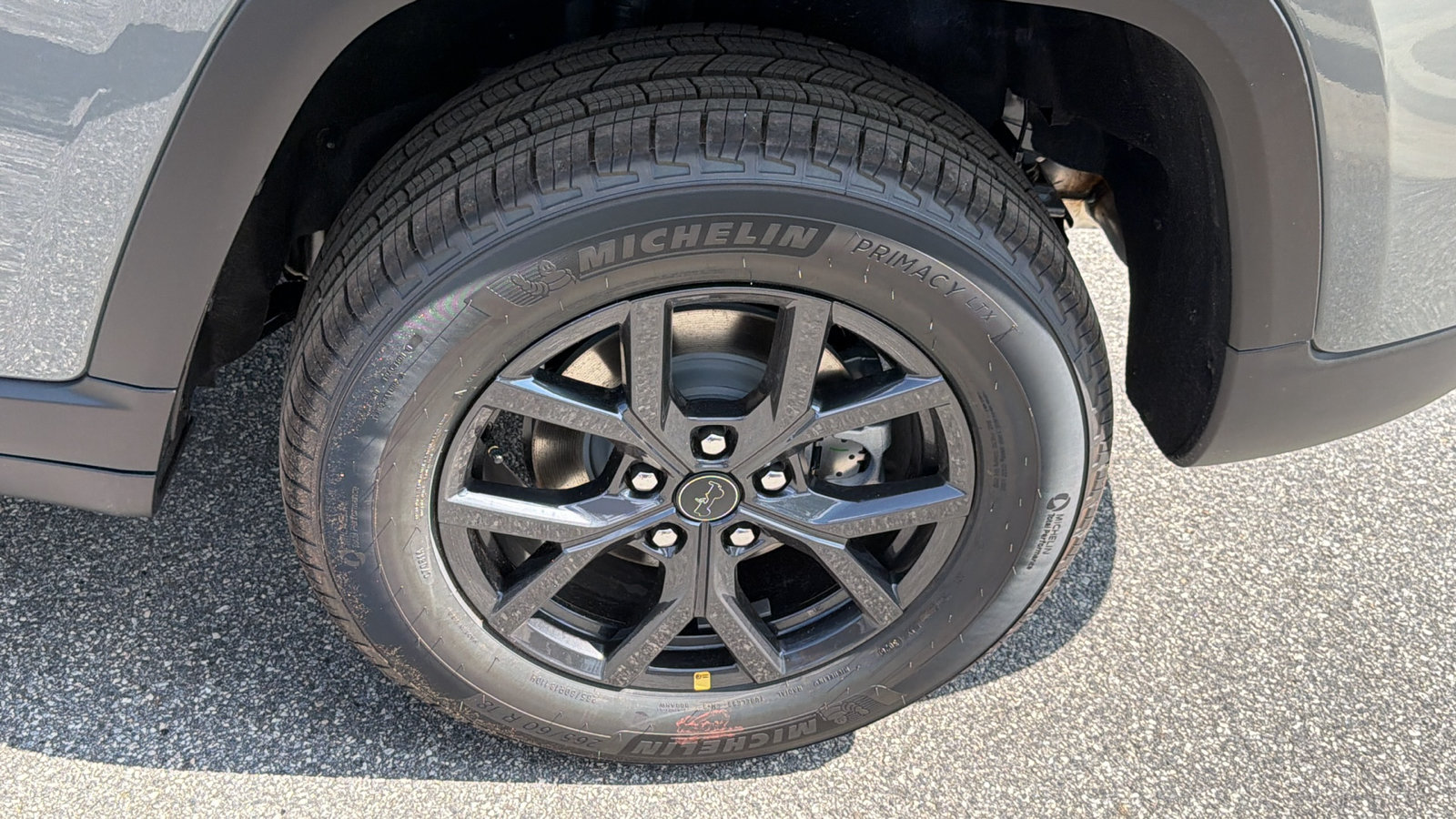 New 2027 Jeep Grand Cherokee Altitude RWD image 12