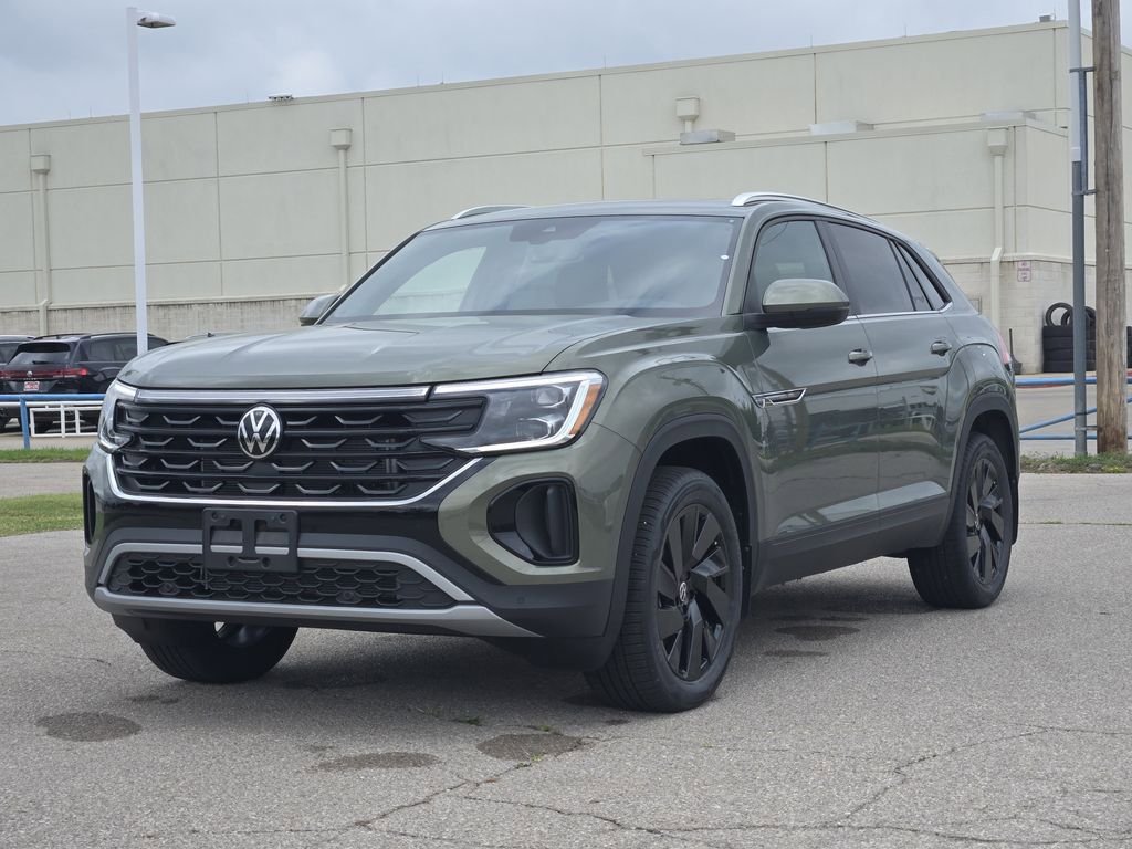 New 2026 Volkswagen Atlas Cross Sport SE FWD image 2