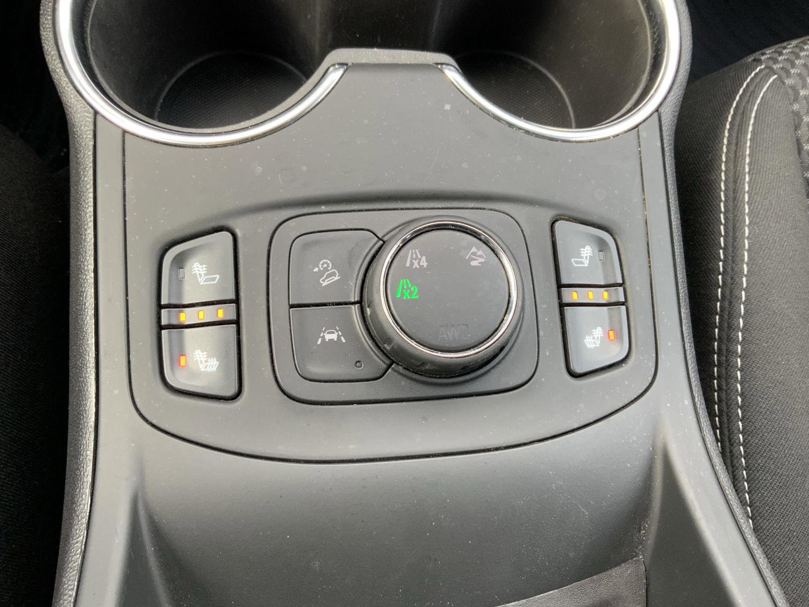 Used 2022 GMC Terrain SLE w/ Elevation Edition image 42