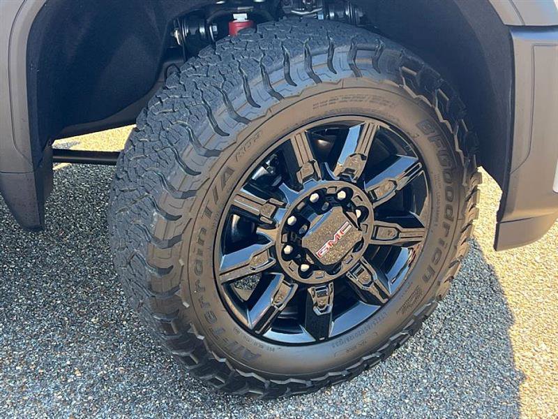 Used 2025 GMC Sierra 2500 AT4 w/ AT4 Premium Plus Package image 56