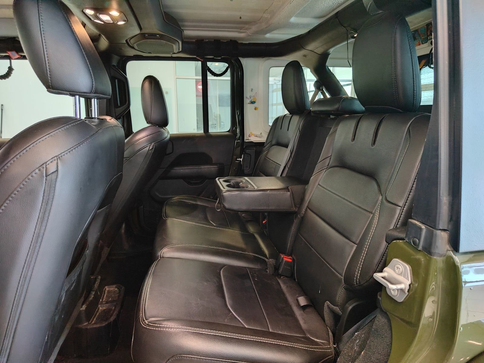 Used 2023 Jeep Wrangler Unlimited Sahara w/ Cold Weather Group image 11