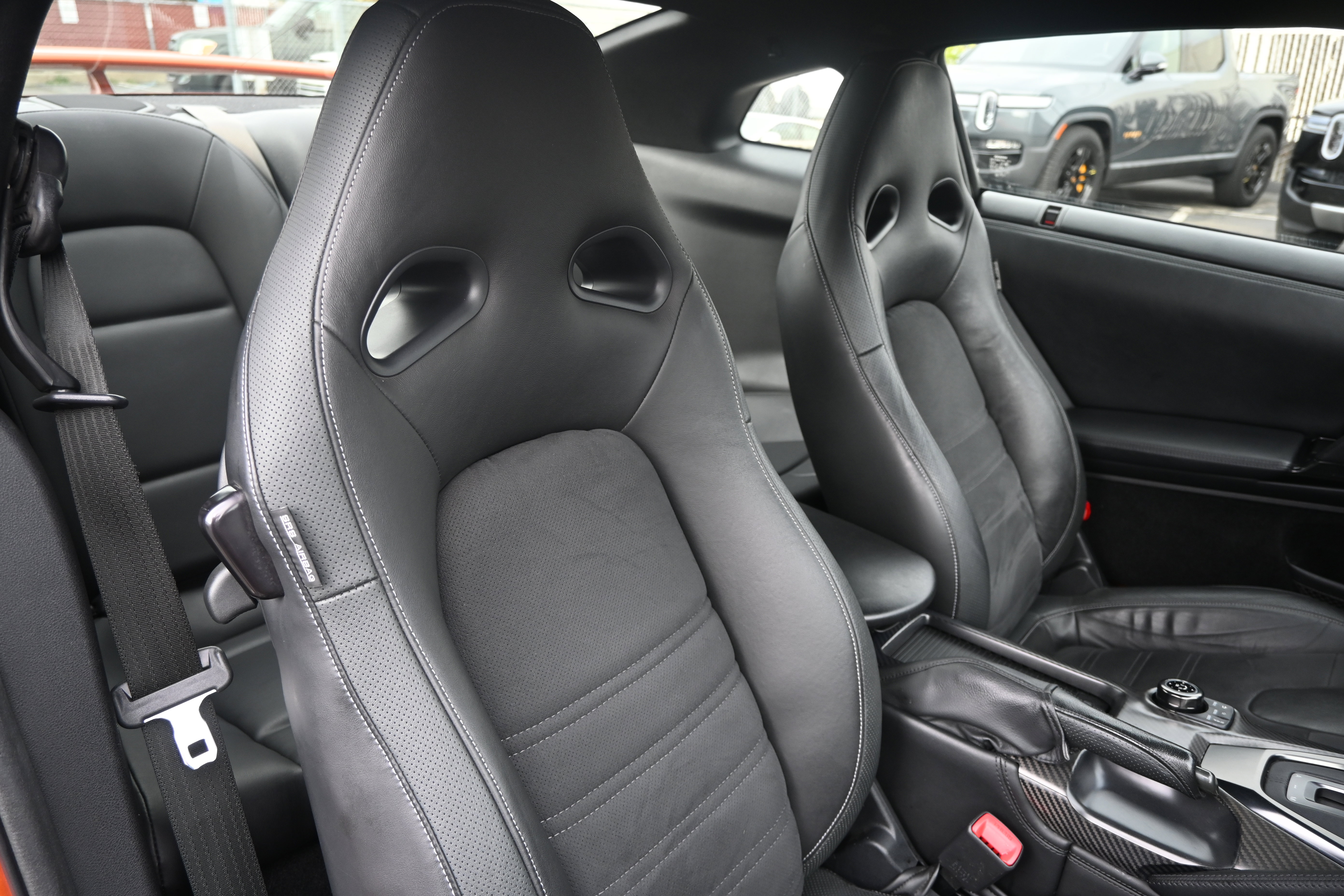 Used 2017 Nissan GT-R Premium image 43