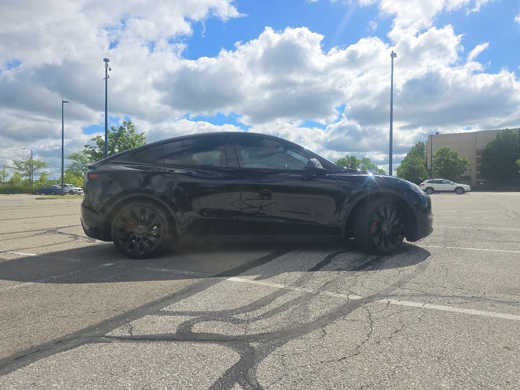 Used 2022 Tesla Model Y Performance AWD/4WD image 15