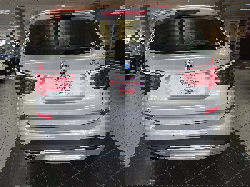 Used 2017 BMW X3 xDrive28i image 5