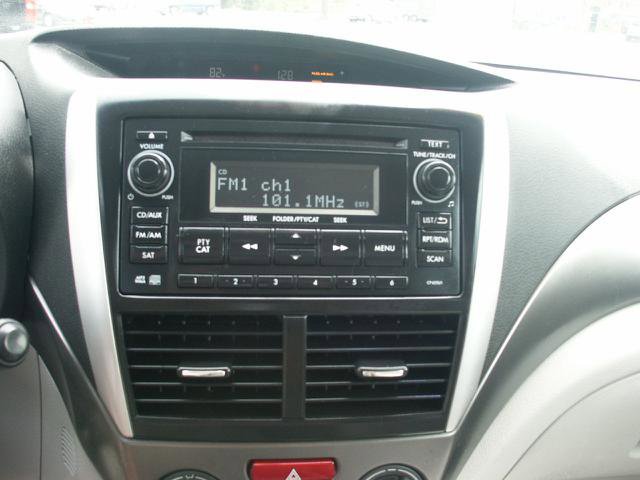 Used 2011 Subaru Forester 2.5X Premium AWD/4WD image 11