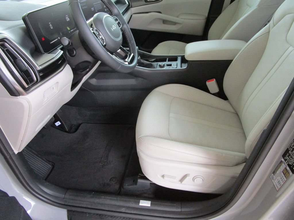 Used 2025 Kia Sorento S w/ Panoramic Sunroof Package FWD image 26