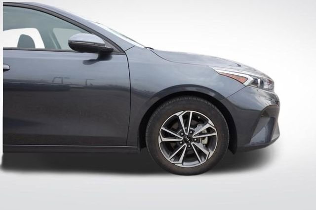 Used 2023 Kia Forte LXS w/ LXS Technology Package image 12