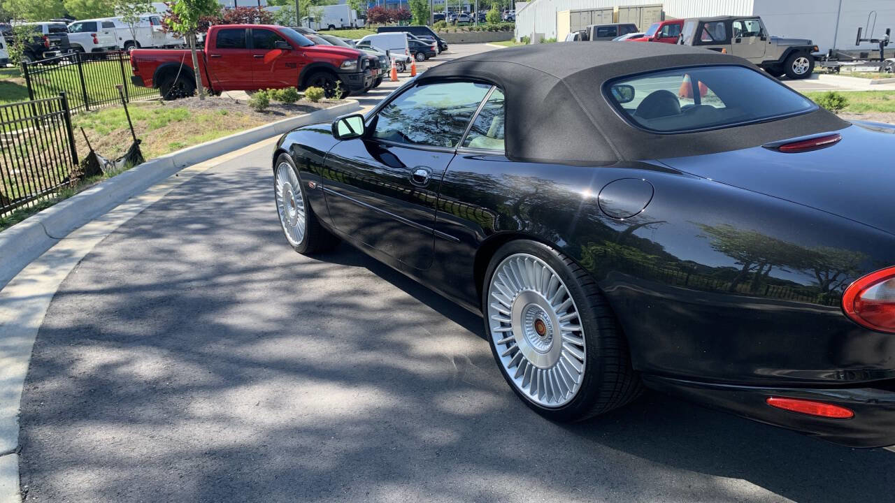 Used 2000 Jaguar XK8 Convertible RWD image 11