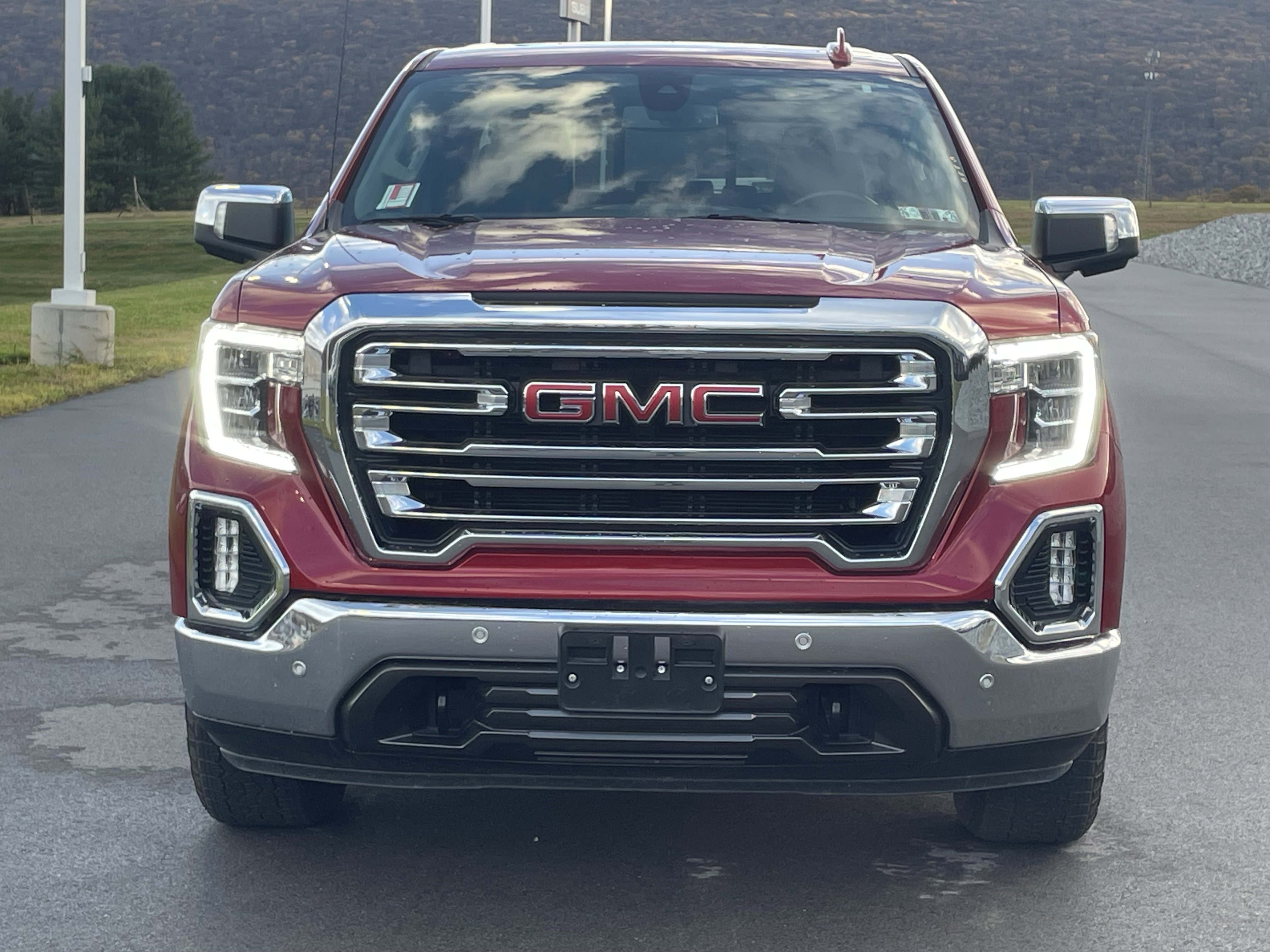 Used 2022 GMC Sierra 1500 SLT w/ SLT Premium Plus Package image 9