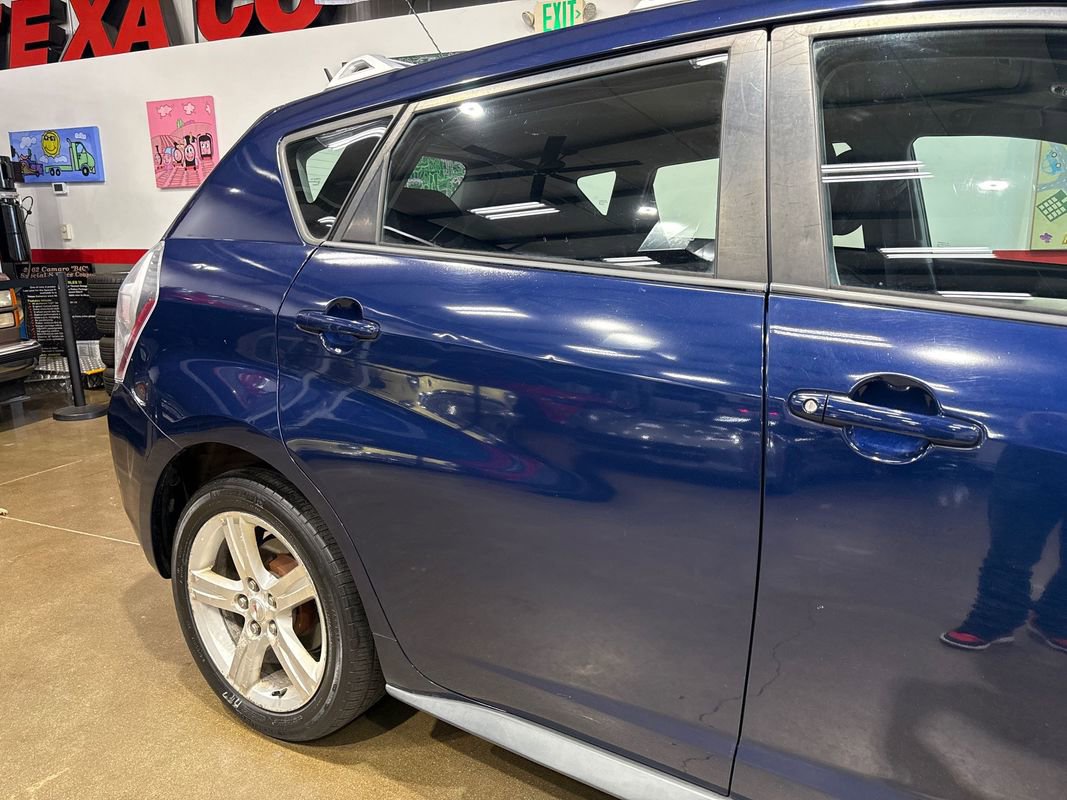 Used 2010 Pontiac Vibe AWD w/ Sun And Sound Package image 36