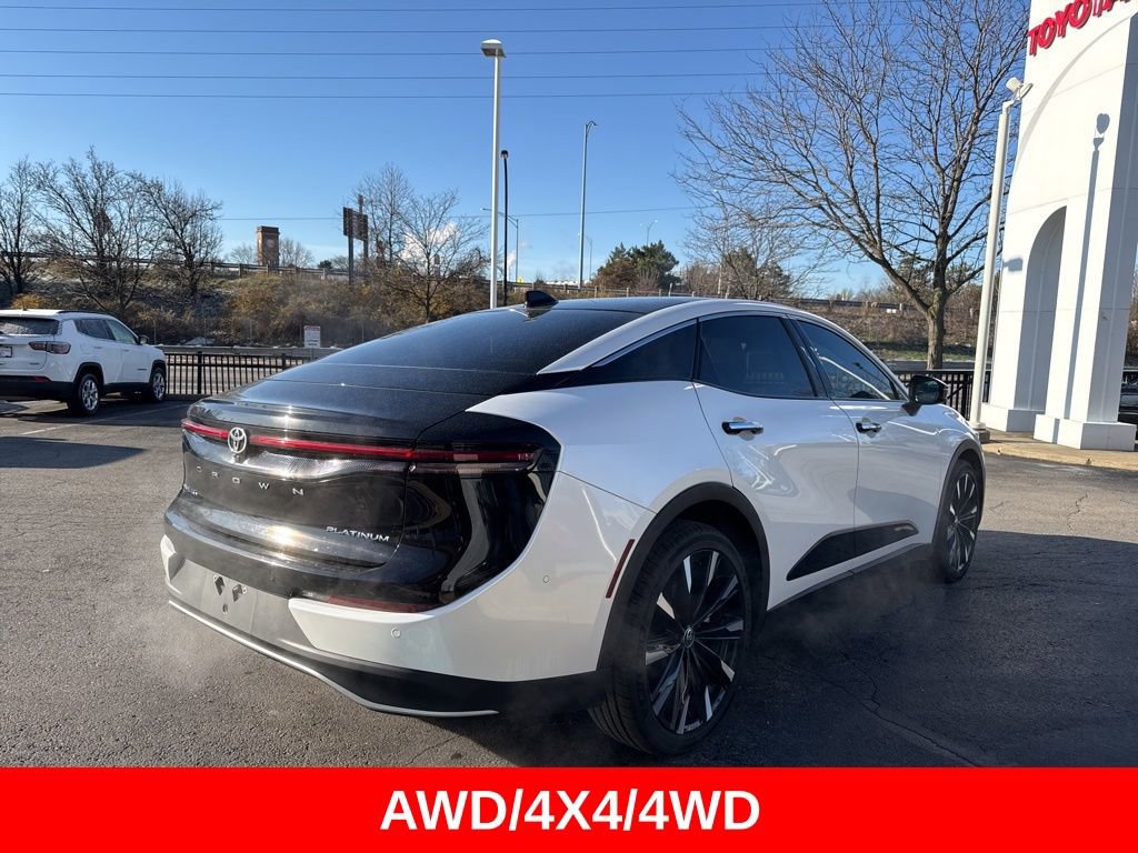 Used 2023 Toyota Crown Platinum image 7