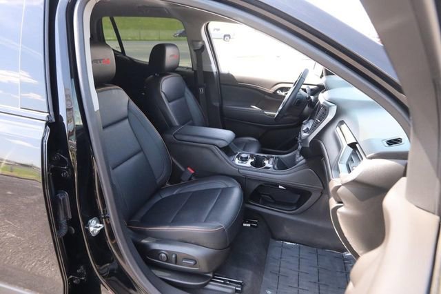 Used 2023 GMC Acadia AT4 w/ Technology Package image 30