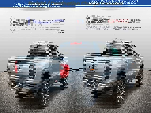 New 2026 GMC Canyon AT4 w/ Technology Plus Package image 2