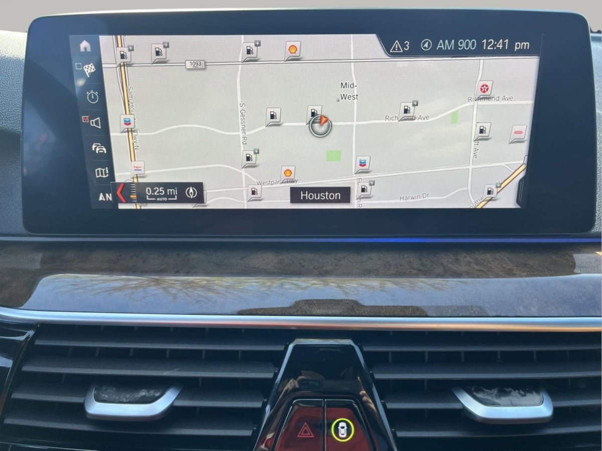 Used 2019 BMW 530i xDrive w/ Premium Package AWD/4WD image 21