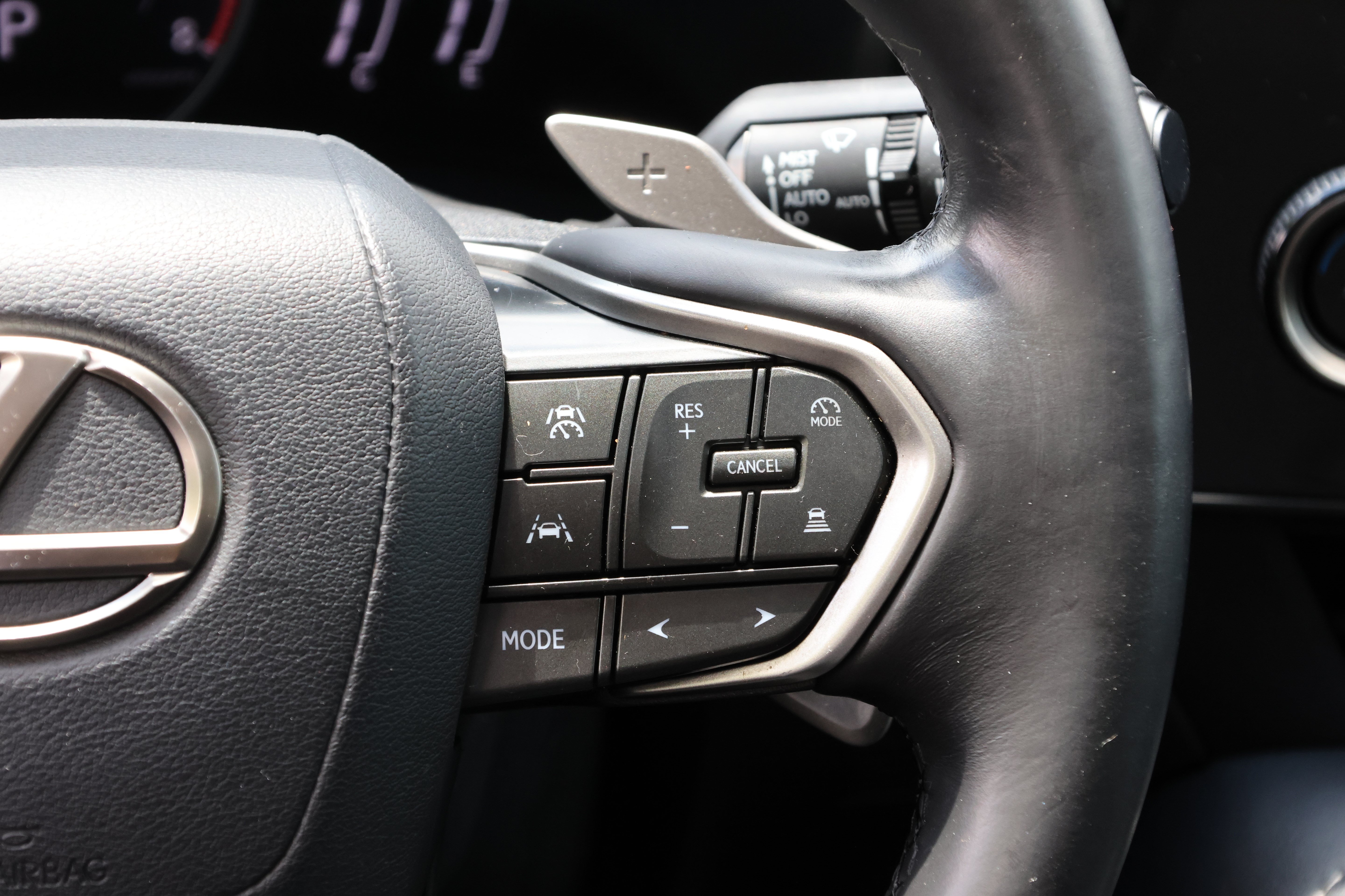 Certified 2023 Lexus NX 250 FWD w/ Towing Package (2000 Lbs) image 32