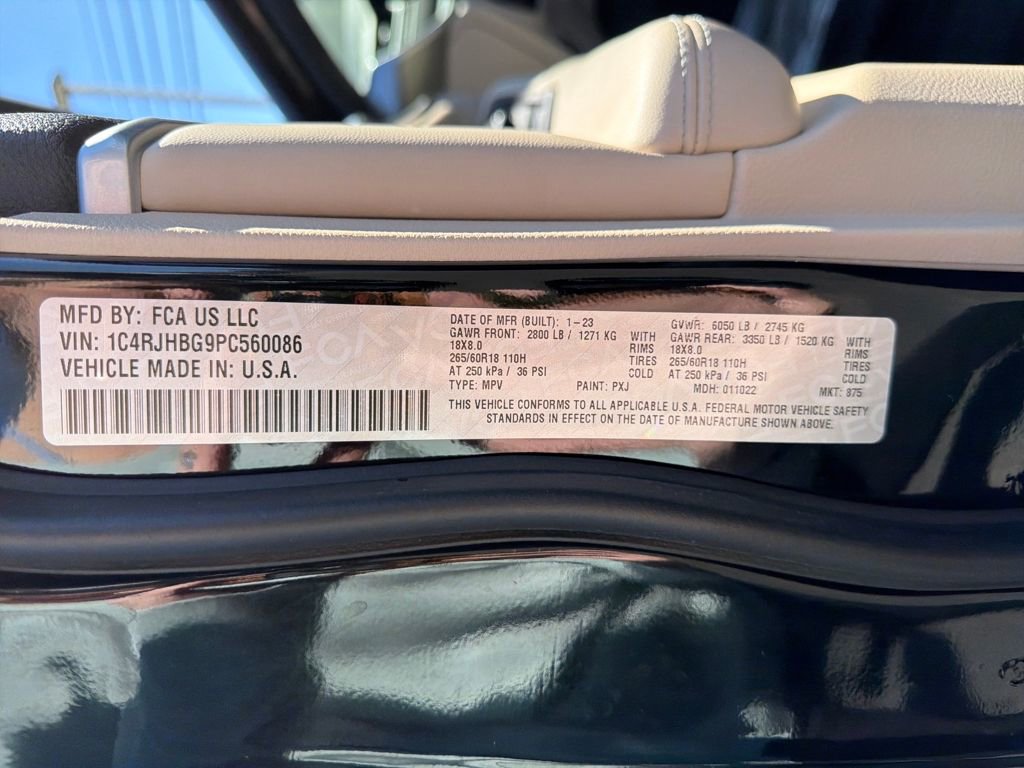 Used 2023 Jeep Grand Cherokee Limited image 24