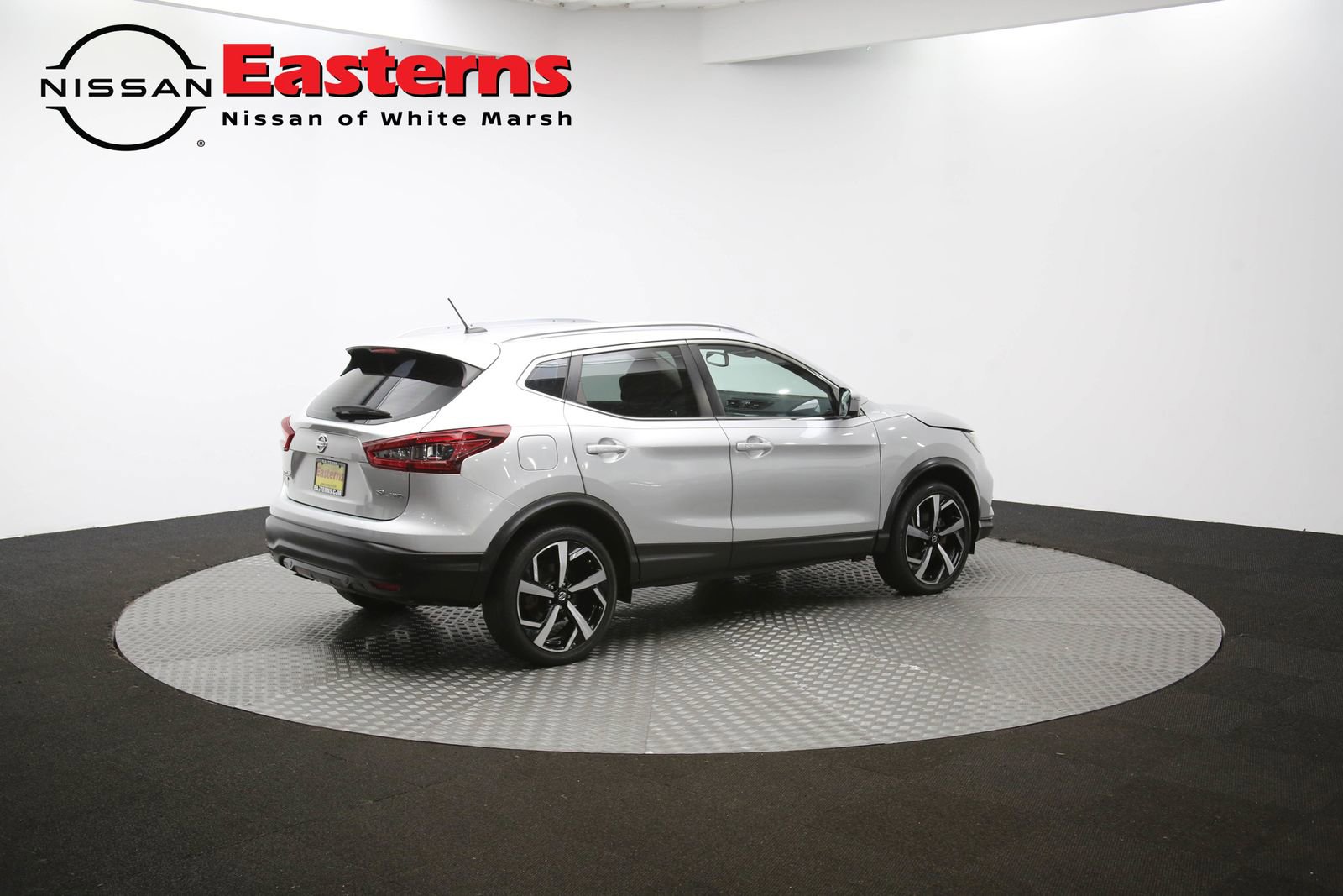 Used 2022 Nissan Rogue Sport SL w/ Premium Package image 41