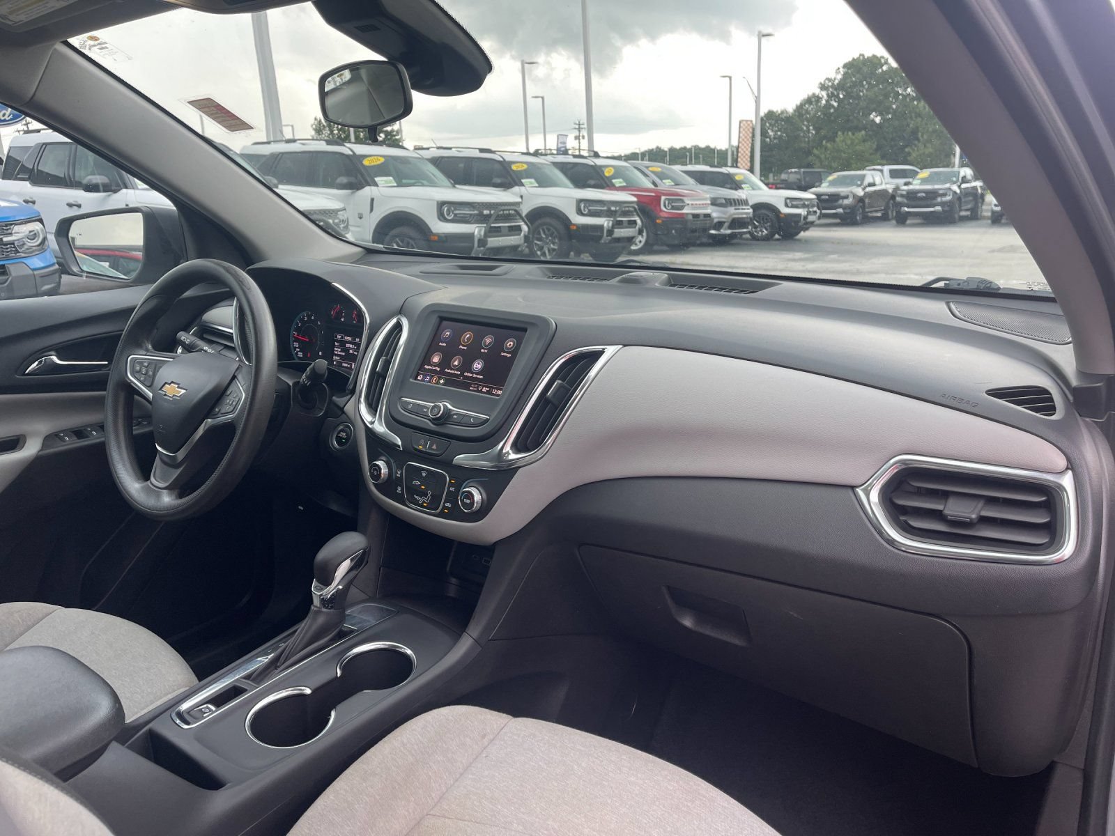 Used 2023 Chevrolet Equinox LS w/ Driver Confidence II Package FWD image 18