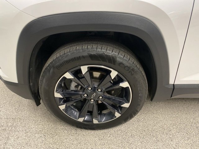 Certified 2025 Chevrolet Equinox RS w/ Safety and Technology Package image 13