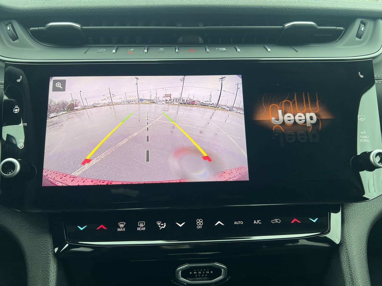 New 2026 Jeep Grand Cherokee Altitude image 25