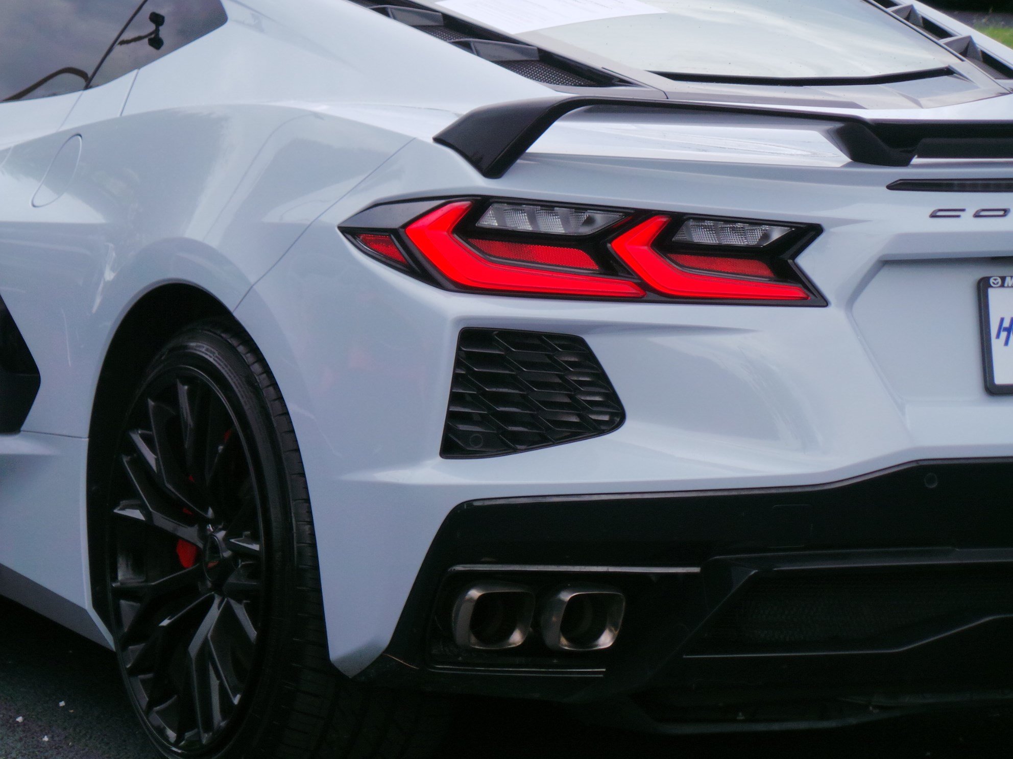 Used 2023 Chevrolet Corvette Stingray Premium Cpe w/ Z51 Performance Package RWD image 21