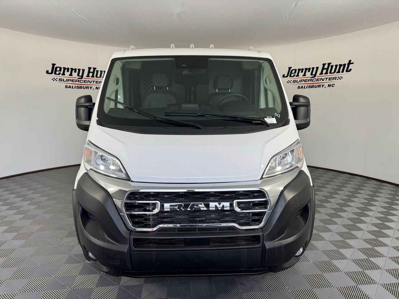 Used 2025 RAM ProMaster 2500 w/ U-Haul Equipment Group FWD image 6