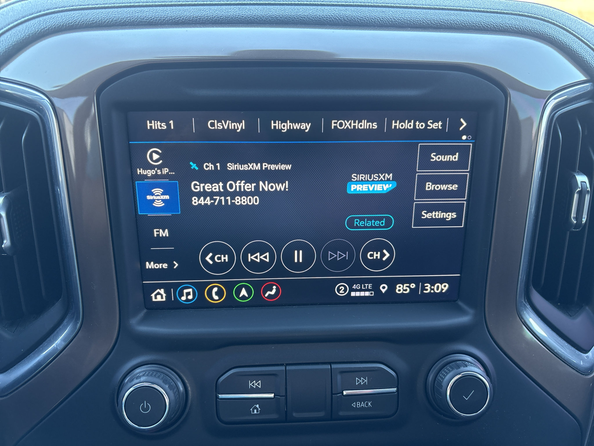 Used 2021 Chevrolet Silverado 1500 High Country AWD/4WD image 23