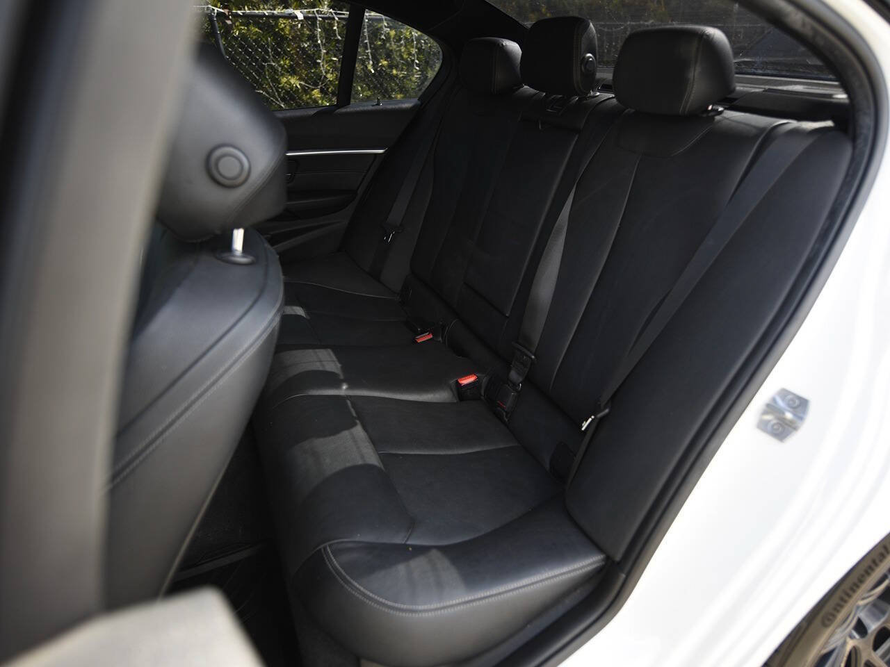 Used 2017 BMW 340i Sedan RWD image 13
