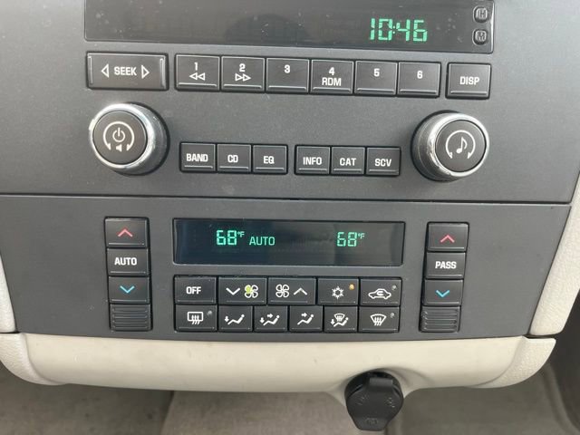 Used 2009 Buick LaCrosse CX image 23