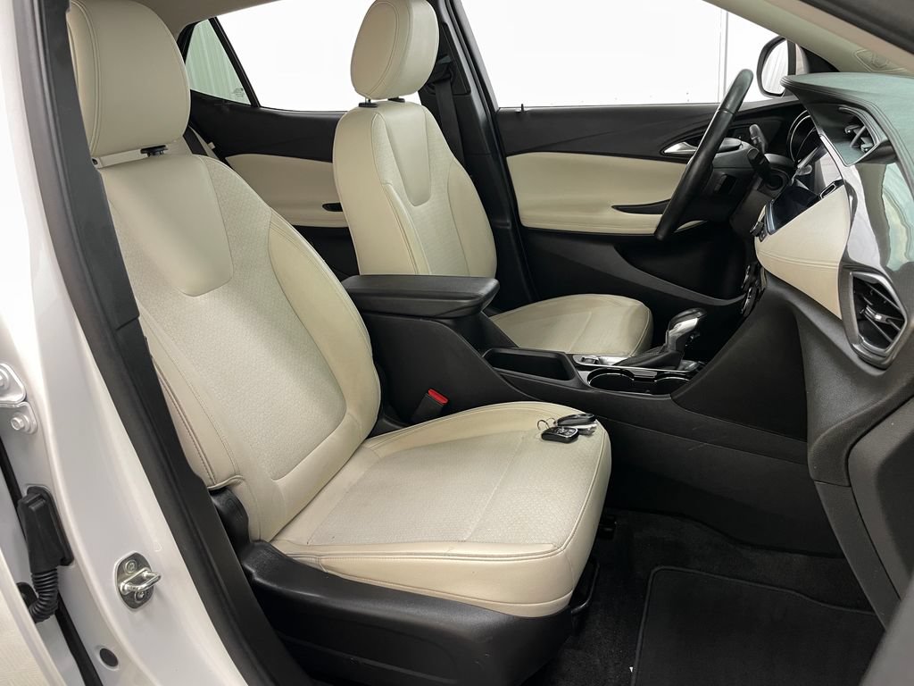 Certified 2020 Buick Encore GX Preferred w/ Sport Touring Package AWD/4WD image 36