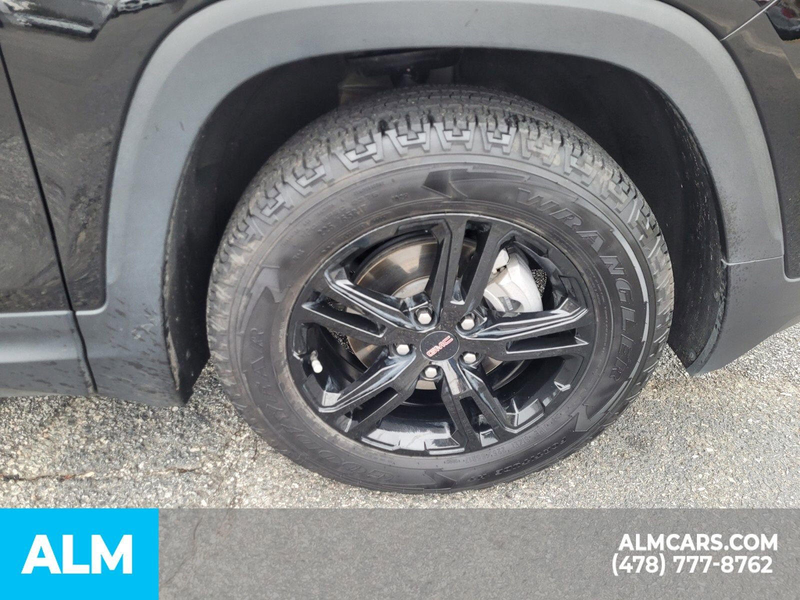 Used 2024 GMC Terrain AT4 image 17