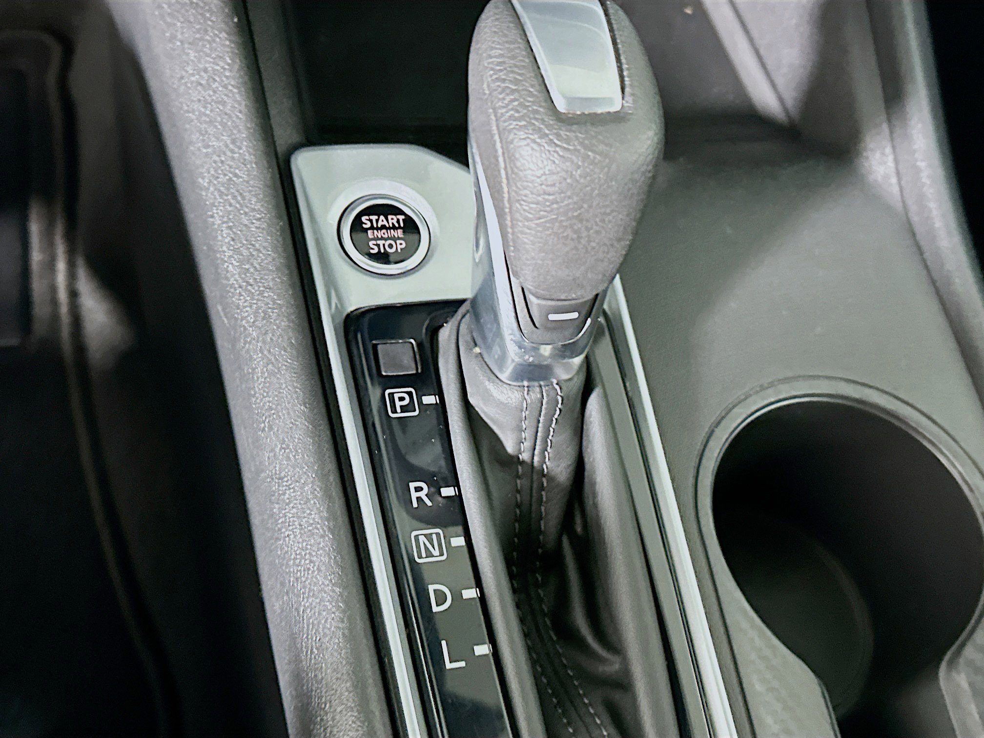 Used 2025 Nissan Altima 2.5 SV image 24