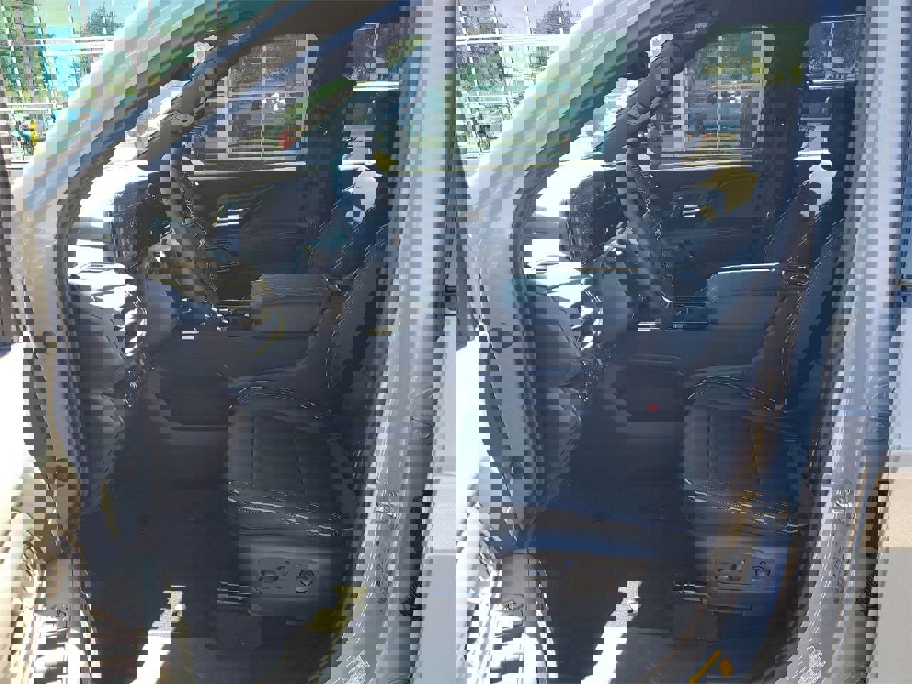 New 2026 Chevrolet Silverado EV LT image 15