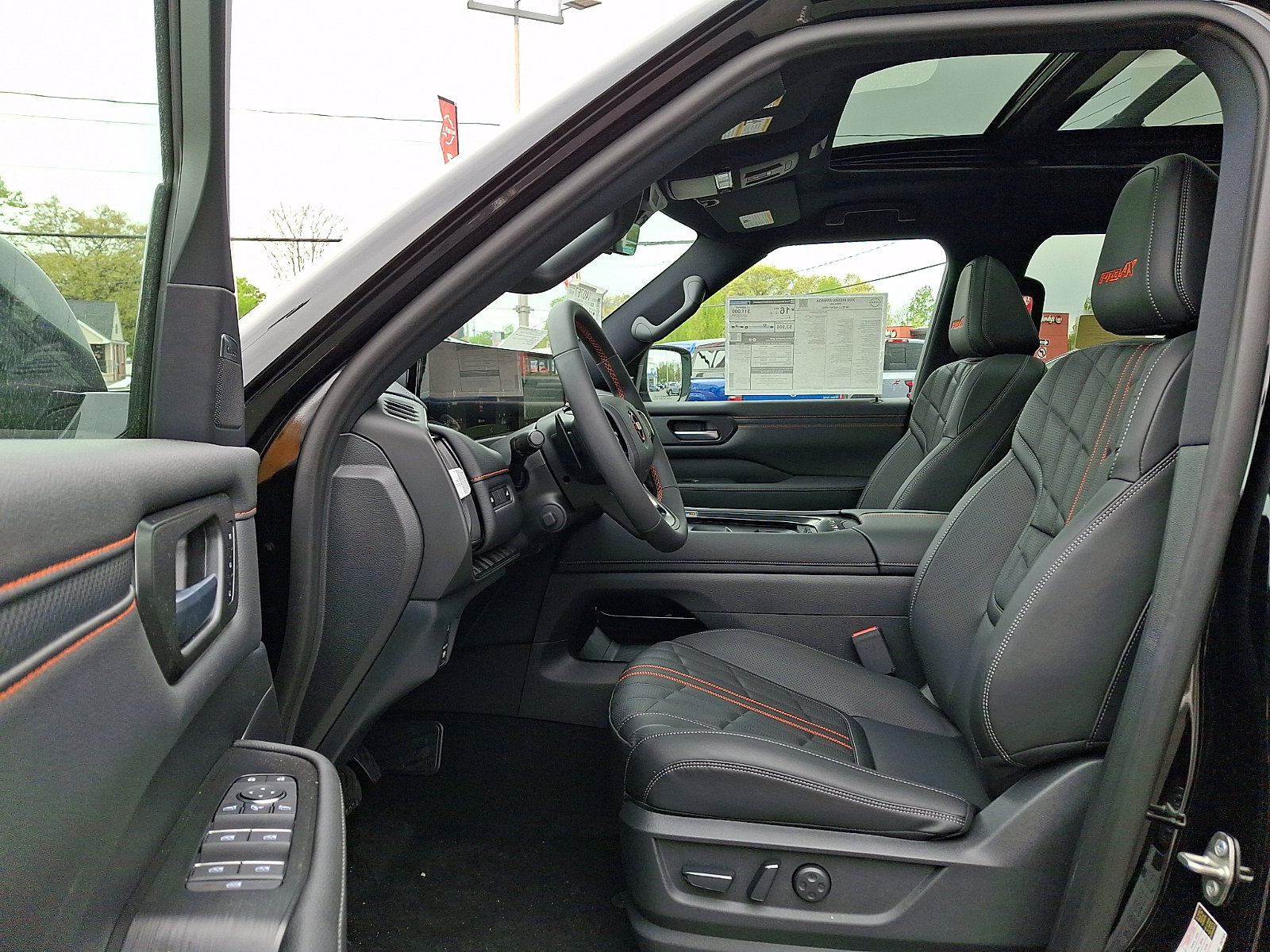 New 2026 Nissan Armada PRO-4X AWD/4WD image 9