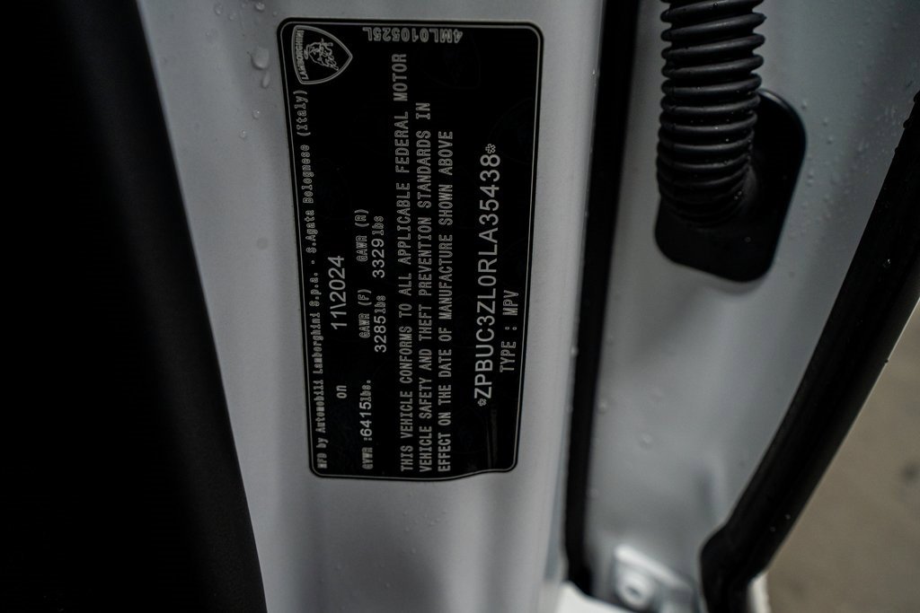 Used 2024 Lamborghini Urus Performante image 71