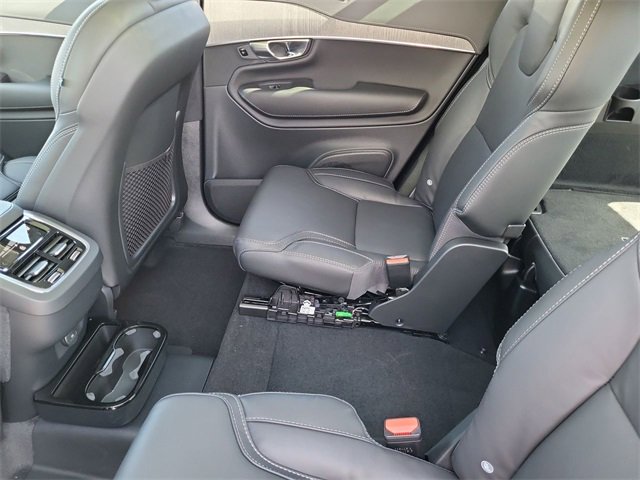 Certified 2025 Volvo XC90 B6 Ultra w/ Lounge Package image 13