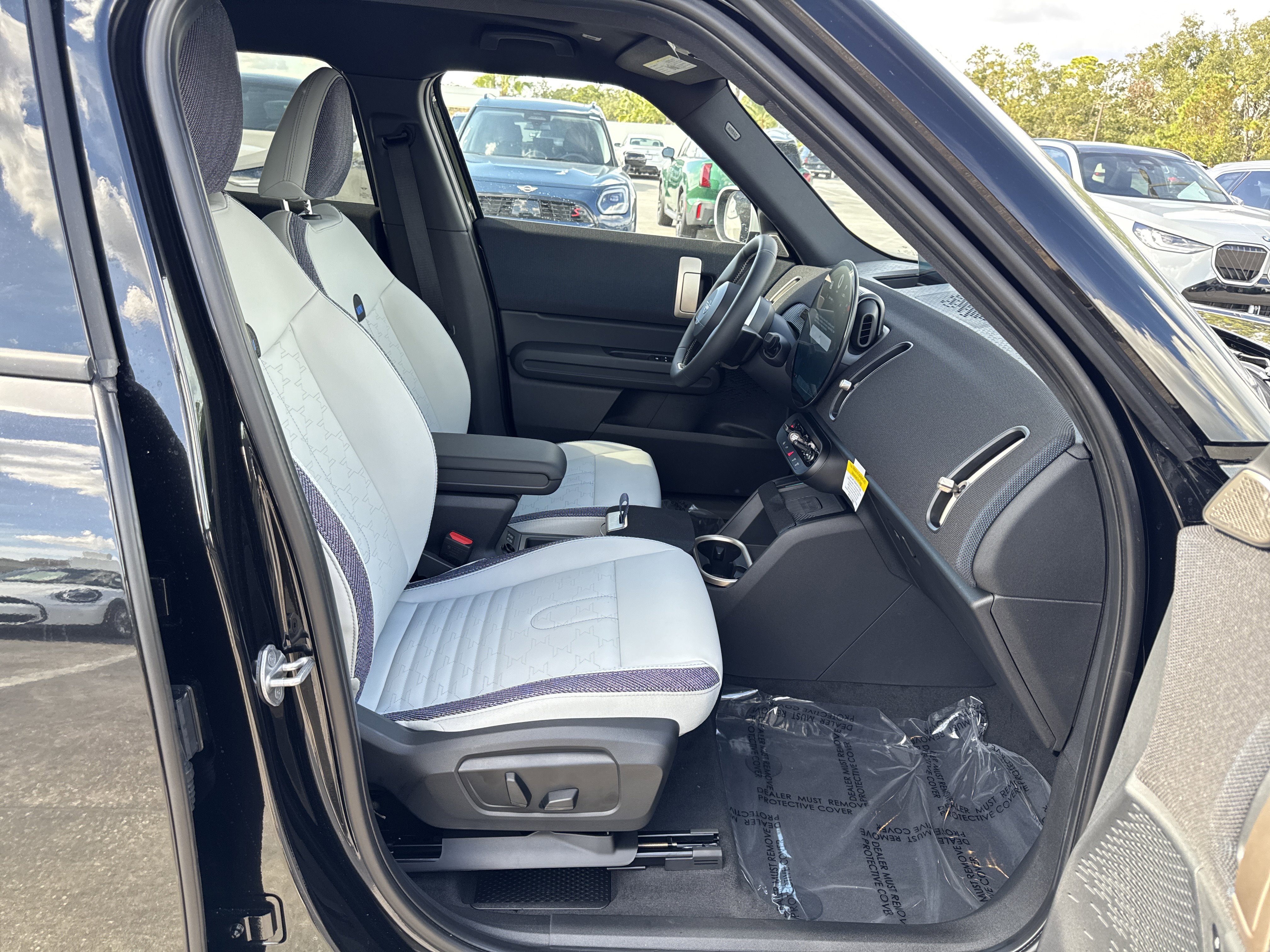 New 2026 MINI Cooper Countryman S w/ Comfort Package Max image 9